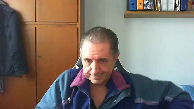 Snapshot of lliuk70mi chatting on 01-30-25, 12:59 lliuk70mi online show from 01-30-25, 12:59