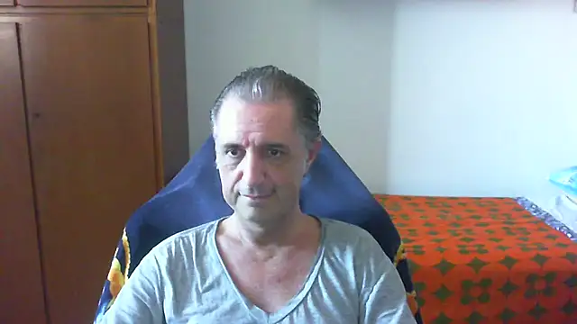 Snapshot of lliuk70mi chatting on 05-24-26, 12:38 lliuk70mi online show from 05-24-26, 12:38