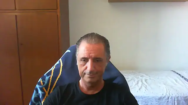 Snapshot of lliuk70mi chatting on 06-17-26, 12:59 lliuk70mi online show from 06-17-26, 12:59