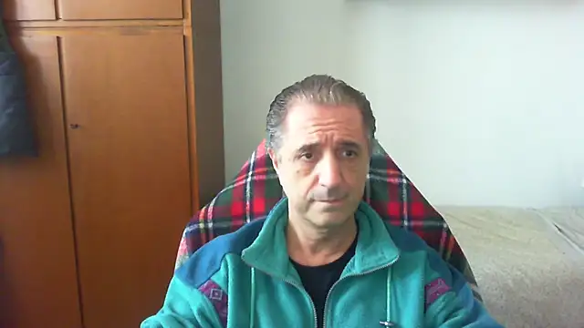 Snapshot of lliuk70mi chatting on 04-22-26, 01:29 lliuk70mi online show from 04-22-26, 01:29