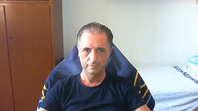 Snapshot of lliuk70mi chatting on 05-27-26, 01:18 lliuk70mi online show from 05-27-26, 01:18