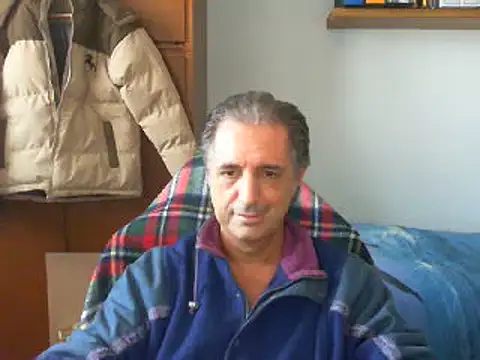 Snapshot of lliuk70mi chatting on 12-14-25, 02:00 lliuk70mi online show from 12-14-25, 02:00