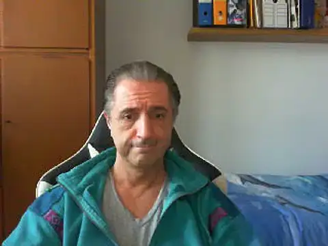 Snapshot of lliuk70mi chatting on 12-16-24, 02:49 lliuk70mi online show from 12-16-24, 02:49