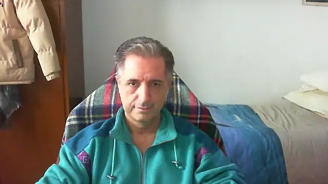 Snapshot of lliuk70mi chatting on 02-28-26, 02:17 lliuk70mi online show from 02-28-26, 02:17