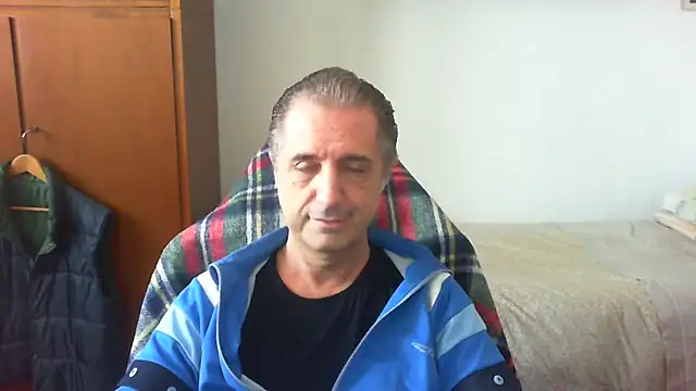 Snapshot of lliuk70mi chatting on 05-07-26, 01:25 lliuk70mi online show from 05-07-26, 01:25