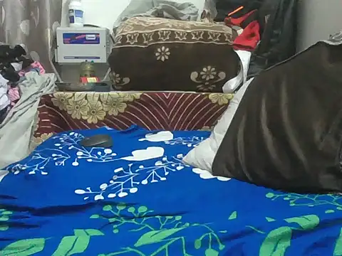 Desiboy 525 online show from 11-04-25, 06:22