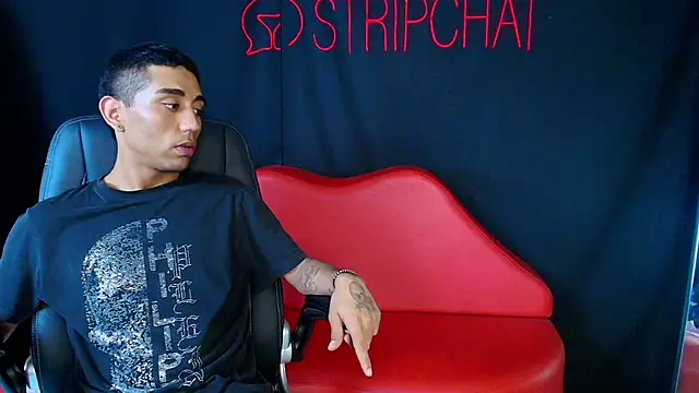 Snapshot of Annyeli chatting on 06-05-26, 03:22 Annyeli online show from 06-05-26, 03:22