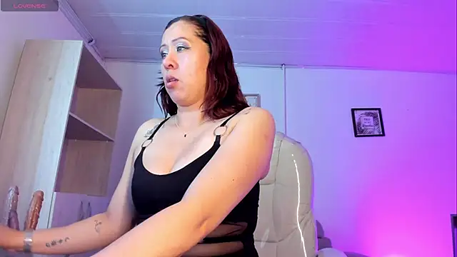 Alexx Scoot online show from 12-22-25, 05:35