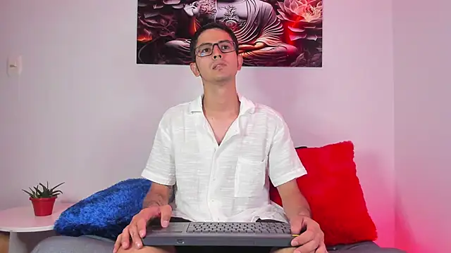 Ethan Sai    online show from 02-14-25, 05:46