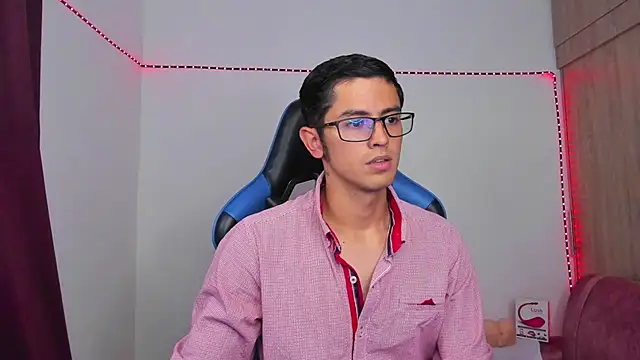 Ethan Sai    online show from 12-04-24, 01:08