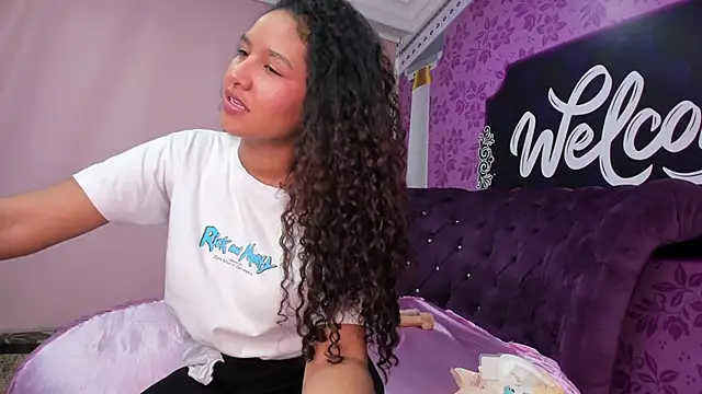 Snapshot of cute_mia23 chatting on 02-03-25, 10:54 cute mia23 online show from 02-03-25, 10:54