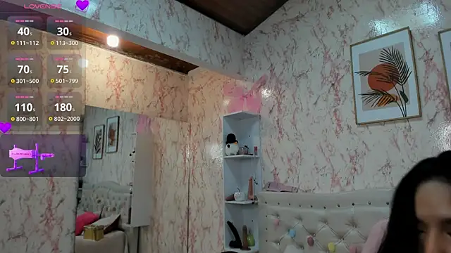 Snapshot of cute_mia23 chatting on 04-11-26, 01:13 cute mia23 online show from 04-11-26, 01:13
