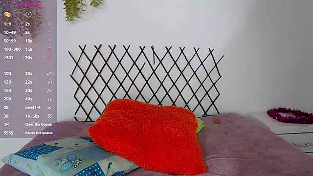 karla charloby online show from 10-03-25, 02:29