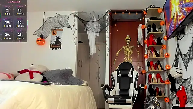 SophieBaker   online show from 10-15-25, 02:54