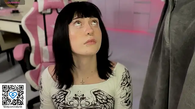 Vailyreb  online show from 11-12-25, 04:33