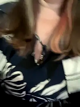 Snapshot of Popinasq chatting on 11-07-25, 09:08 Popinasq online show from 11-07-25, 09:08