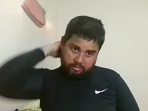 Snapshot of GABRIELGARCIA1313 chatting on 06-10-26, 10:22 GABRIELGARCIA1313 online show from 06-10-26, 10:22