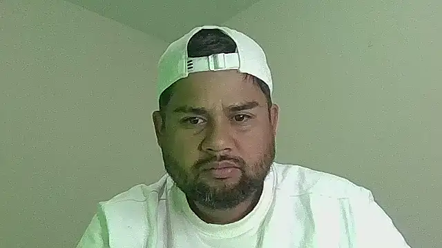 Snapshot of GABRIELGARCIA1313 chatting on 06-30-26, 12:21 GABRIELGARCIA1313 online show from 06-30-26, 12:21