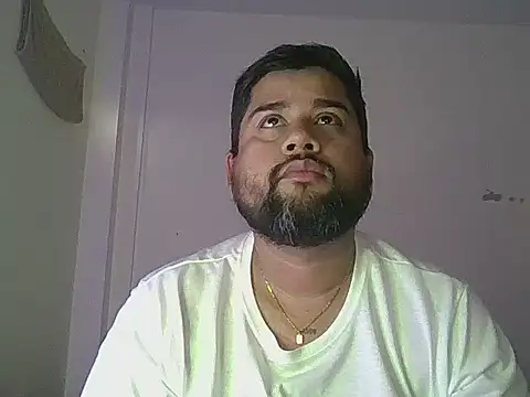 Snapshot of GABRIELGARCIA1313 chatting on 08-01-26, 05:11 GABRIELGARCIA1313 online show from 08-01-26, 05:11