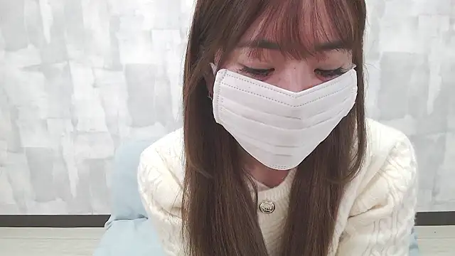 LOVE MOMO LOVE online show from 11-18-25, 12:19