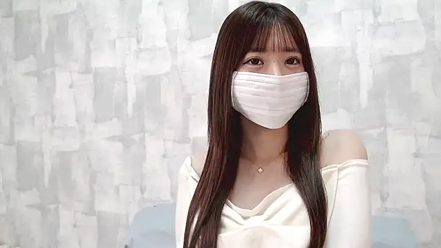 Snapshot of LOVE_MOMO_LOVE chatting on 09-21-25, 12:10 LOVE MOMO LOVE online show from 09-21-25, 12:10