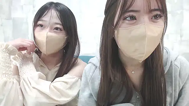 Snapshot of LOVE_MOMO_LOVE chatting on 02-13-25, 12:00 LOVE MOMO LOVE online show from 02-13-25, 12:00