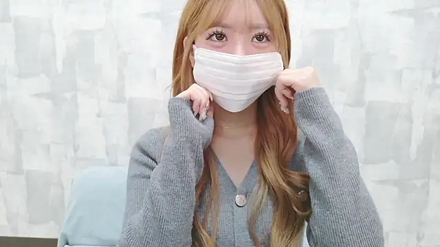 LOVE MOMO LOVE online show from 03-25-26, 11:42