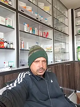 Raj1043 online show from 12-22-25, 06:24