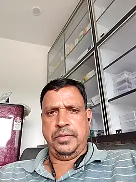 Snapshot of Raj1043 chatting on 07-27-26, 06:42 Raj1043 online show from 07-27-26, 06:42