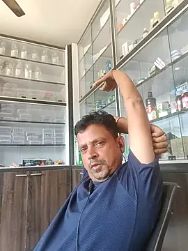 Snapshot of Raj1043 chatting on 05-03-26, 06:51 Raj1043 online show from 05-03-26, 06:51