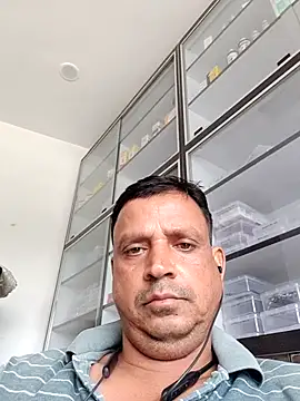 Snapshot of Raj1043 chatting on 07-07-26, 07:23 Raj1043 online show from 07-07-26, 07:23