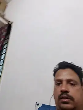 Snapshot of Raj1043 chatting on 02-25-25, 06:23 Raj1043 online show from 02-25-25, 06:23