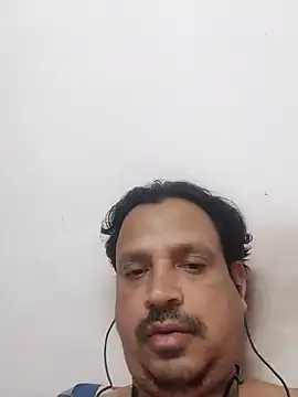 Snapshot of Raj1043 chatting on 01-04-25, 08:48 Raj1043 online show from 01-04-25, 08:48