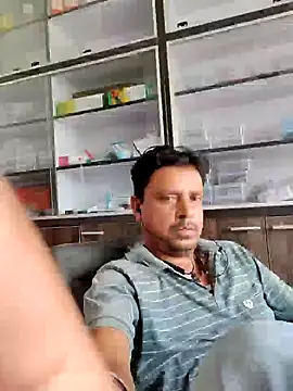 Snapshot of Raj1043 chatting on 06-26-26, 06:30 Raj1043 online show from 06-26-26, 06:30