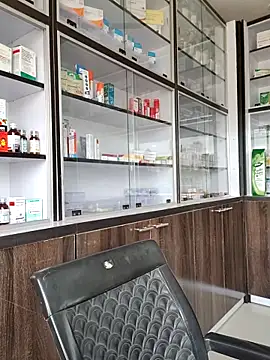 Raj1043 online show from 12-17-25, 05:23