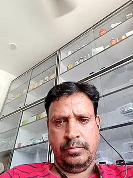 Snapshot of Raj1043 chatting on 06-08-26, 06:03 Raj1043 online show from 06-08-26, 06:03