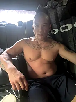 EatMyCake831 online show from 12-21-25, 05:25