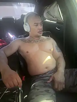 Snapshot of EatMyCake831 chatting on 03-18-25, 05:55 EatMyCake831 online show from 03-18-25, 05:55