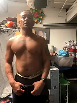 Snapshot of EatMyCake831 chatting on 09-28-25, 10:11 EatMyCake831 online show from 09-28-25, 10:11