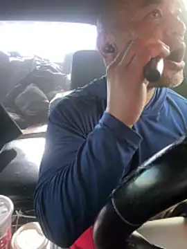 EatMyCake831 online show from 12-17-25, 06:57