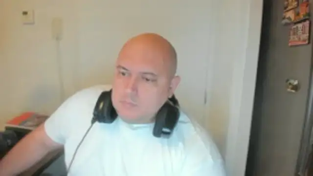 BigromeoXX online show from 10-28-25, 06:40