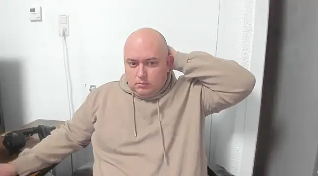 BigromeoXX online show from 02-14-25, 07:02