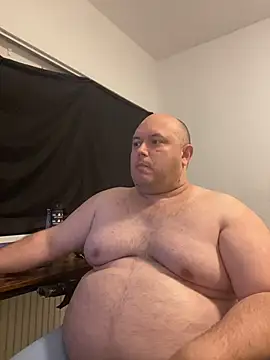 Snapshot of BigromeoXX chatting on 03-29-26, 06:42 BigromeoXX online show from 03-29-26, 06:42