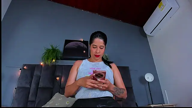 DulceAurora   online show from 03-23-26, 01:28