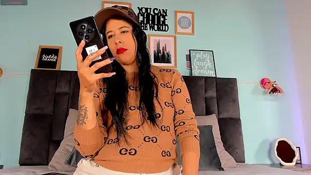 Snapshot of DulceAurora__ chatting on 03-14-25, 02:53 DulceAurora online show from 03-14-25, 02:53