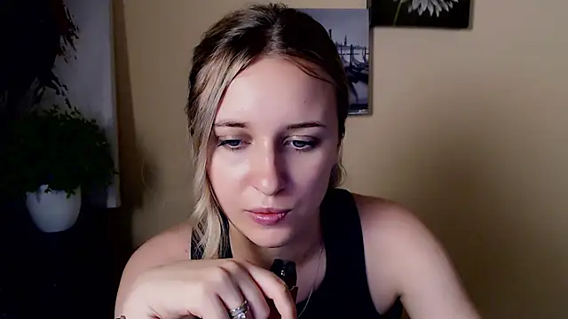 Snapshot of _Nicole_new chatting on 06-07-26, 10:31 Nicole new online show from 06-07-26, 10:31