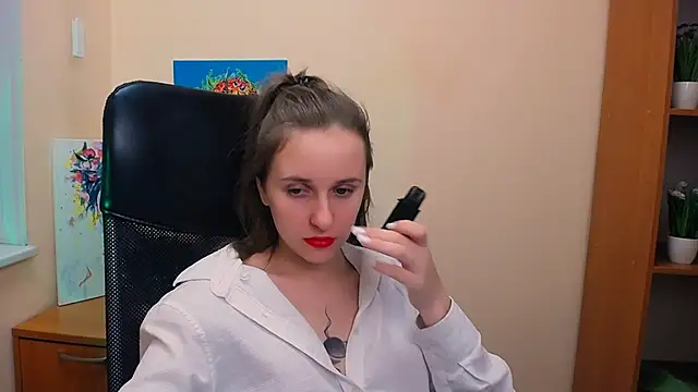 Snapshot of _Nicole_new chatting on 02-17-25, 04:06 Nicole new online show from 02-17-25, 04:06