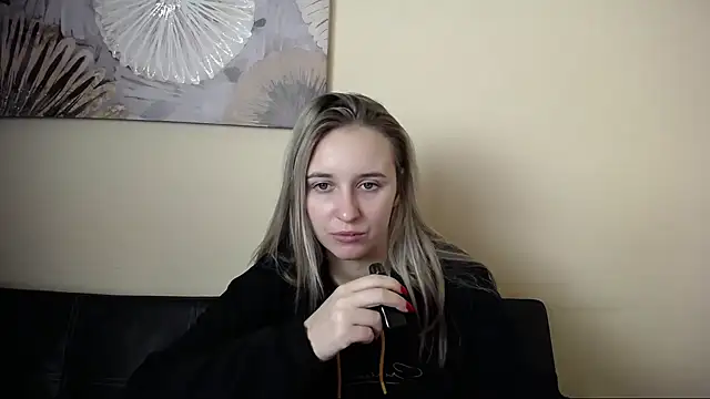  Nicole new online show from 11-30-25, 03:13