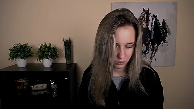  Nicole new online show from 02-10-26, 11:31