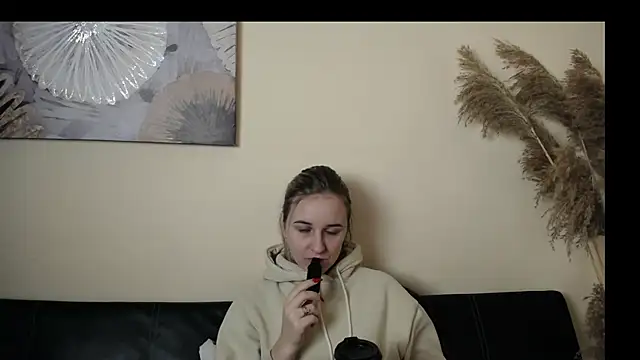  Nicole new online show from 11-13-25, 12:53